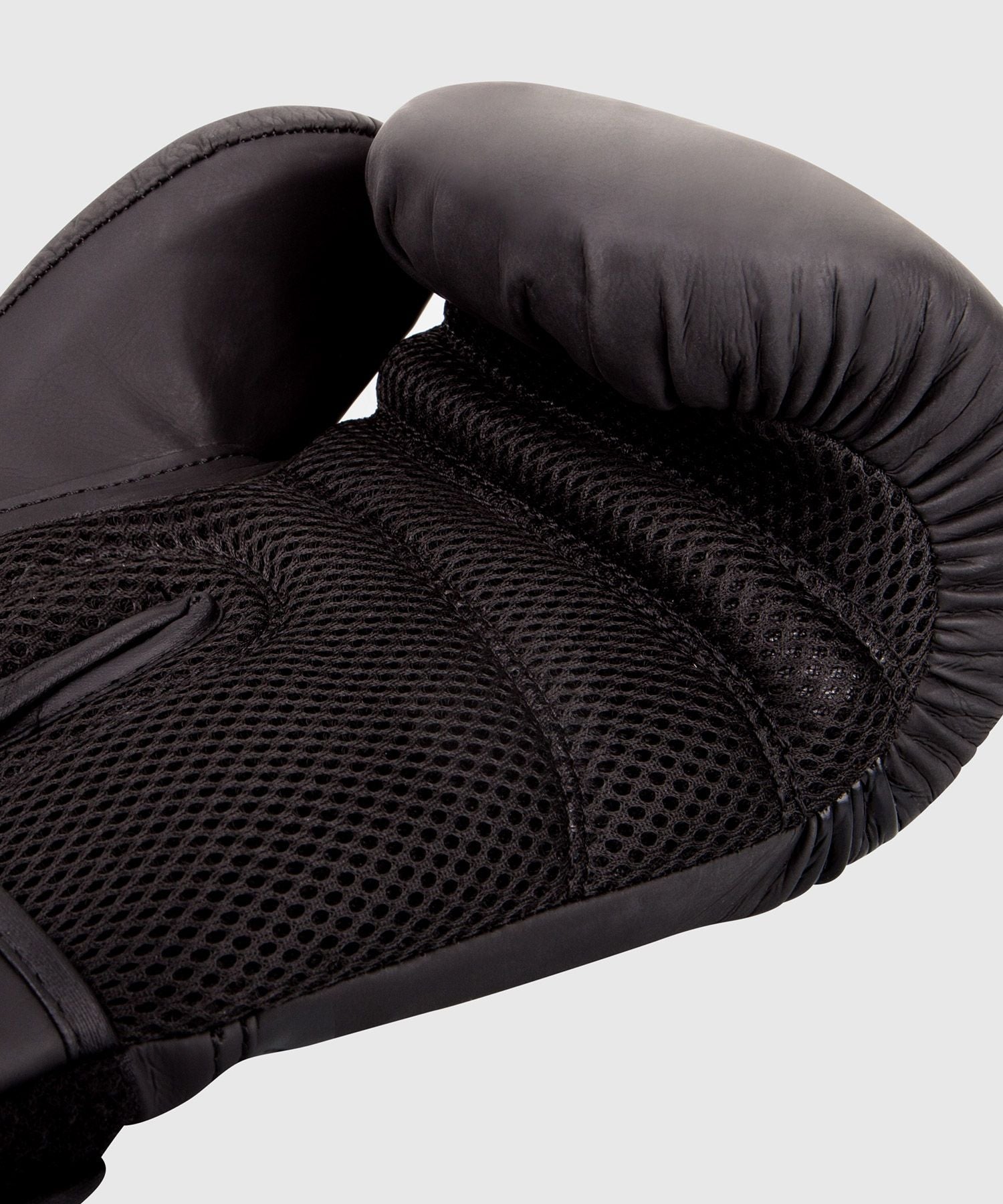 Ringhorns X Venum Charger Boxing Gloves - Black