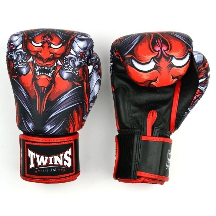 Venum Impact Boxing Gloves