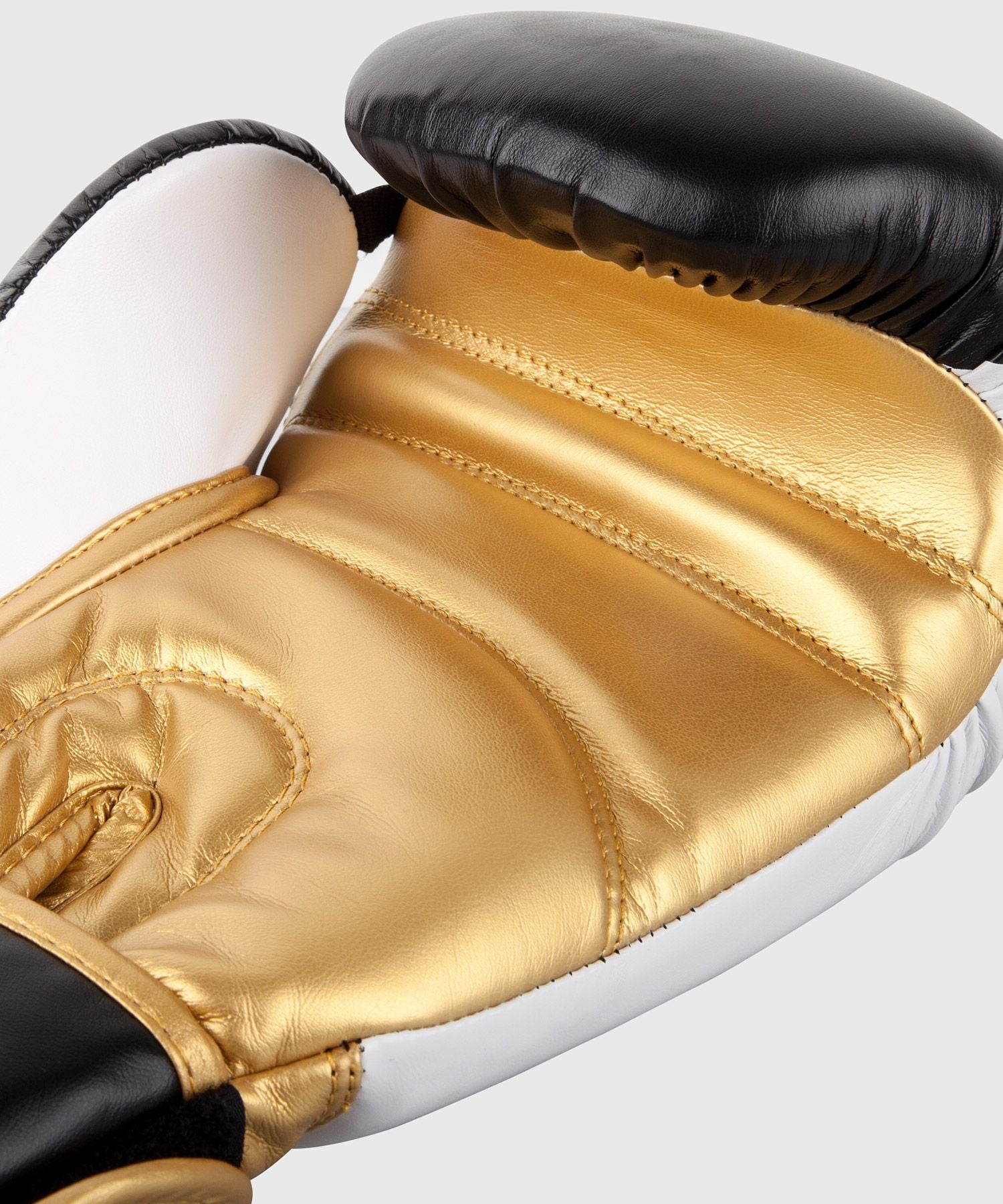 Venum Boxing Gloves Contender 2.0 - Black/Gold