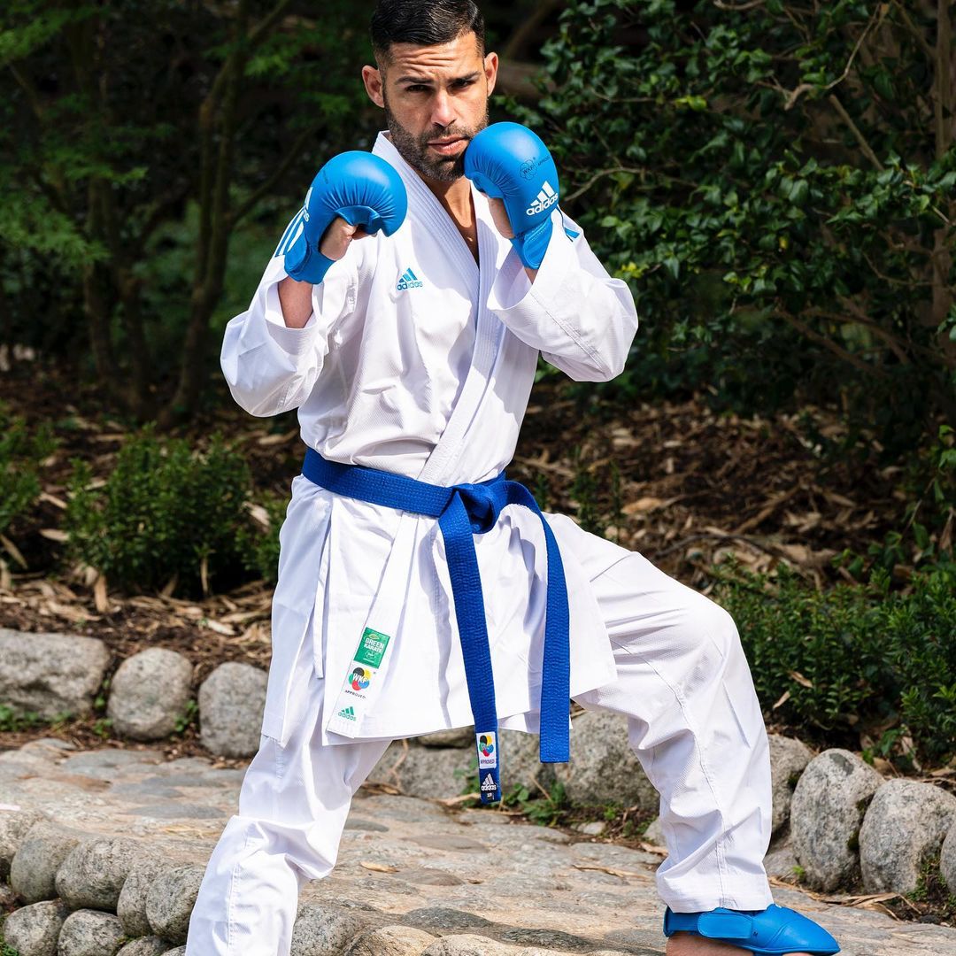 karate-uniform-equipment